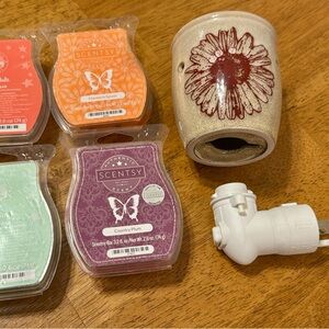 Scentsy Floral Wax Warmer w/ Wax Melts, non-Scentsy owl warmer & 2 Yankee Candle